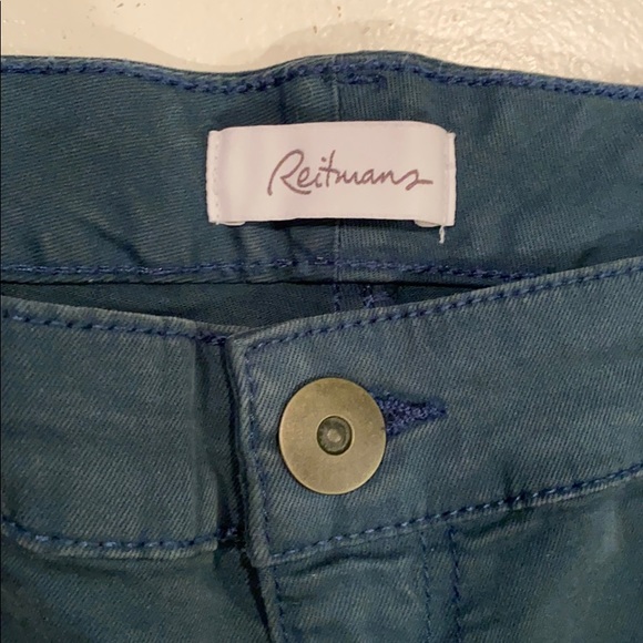 Jeans - Picture 2 of 4